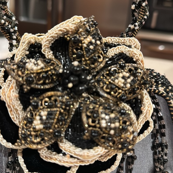 Mary Frances Black Rose Beaded Embellished Handbag Evening Bag beautiful - Picture 2 of 10